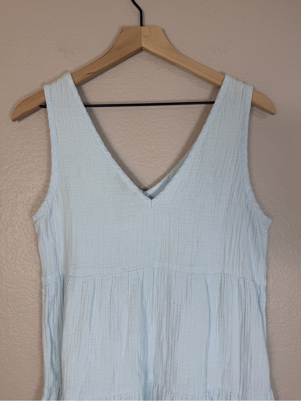 Quince 100% Organic Cotton Gauze Tiered Maxi Dress in Nantucket Blue Medium $128 - Picture 9 of 13